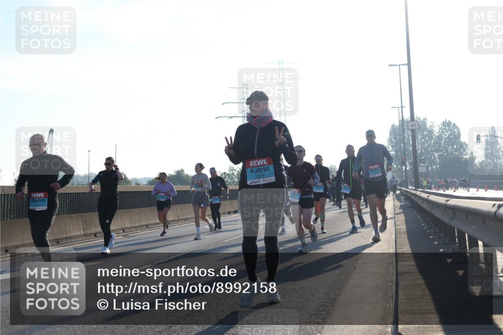 03.10.2025 - Köhlbrandbrückenlauf Luisa Fischer http://msf.ph/oto/8992158 03.10.2025 10:17:30 Position 3 3326, 1 meine-sportfotos.de