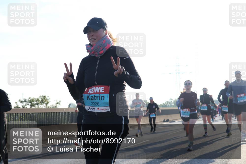 03.10.2025 - Köhlbrandbrückenlauf Luisa Fischer http://msf.ph/oto/8992170 03.10.2025 10:17:31 Position 3 3326 meine-sportfotos.de