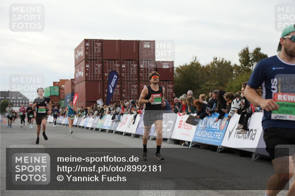 03.10.2025 - Köhlbrandbrückenlauf Yannick Fuchs http://msf.ph/oto/8992181 03.10.2025 16:03:21 Ziel 7013, 7094, 7873, 9305, 9678 meine-sportfotos.de