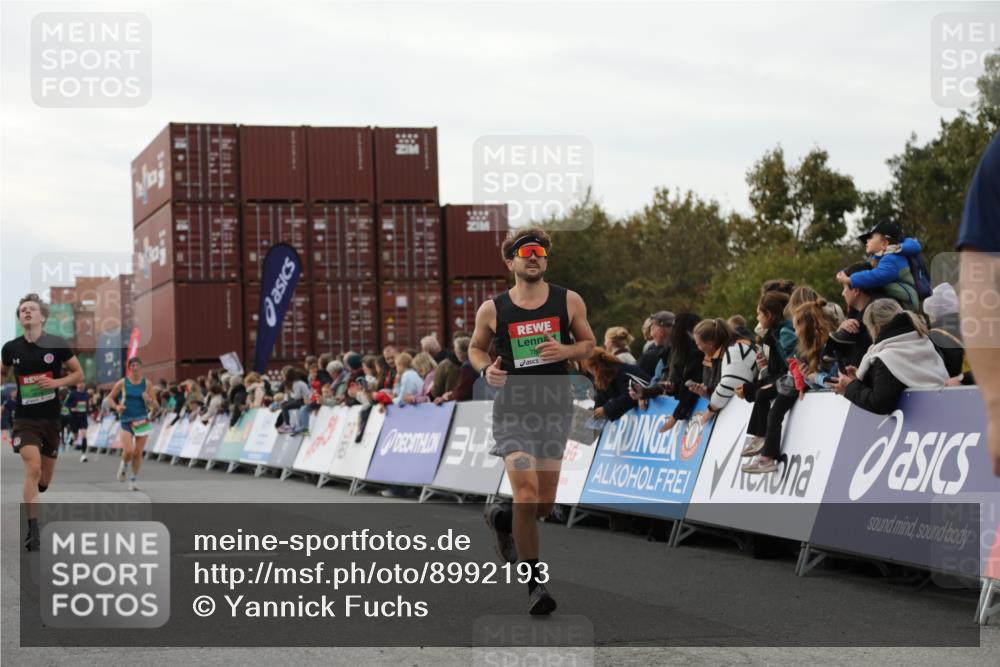 03.10.2025 - Köhlbrandbrückenlauf Yannick Fuchs http://msf.ph/oto/8992193 03.10.2025 16:03:21 Ziel 7013, 7094, 7873, 9305, 9678 meine-sportfotos.de
