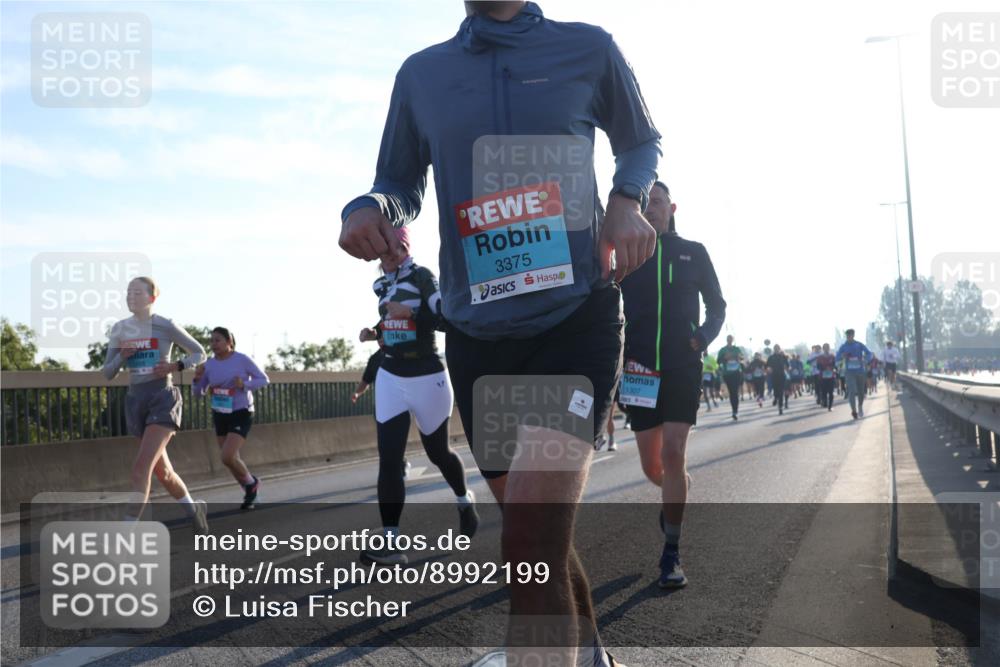 03.10.2025 - Köhlbrandbrückenlauf Luisa Fischer http://msf.ph/oto/8992199 03.10.2025 10:17:34 Position 3 3375, 1307 meine-sportfotos.de