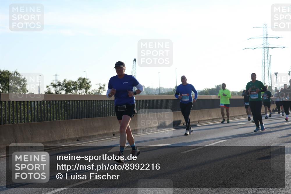 03.10.2025 - Köhlbrandbrückenlauf Luisa Fischer http://msf.ph/oto/8992216 03.10.2025 10:17:36 Position 3  meine-sportfotos.de