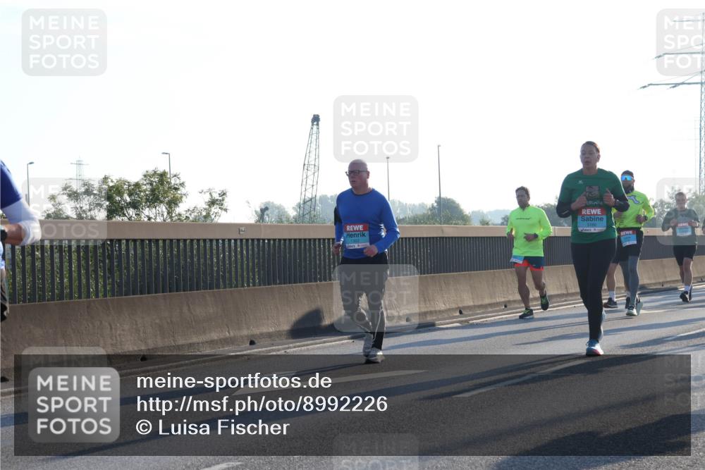 03.10.2025 - Köhlbrandbrückenlauf Luisa Fischer http://msf.ph/oto/8992226 03.10.2025 10:17:37 Position 3 1322, 3186 meine-sportfotos.de