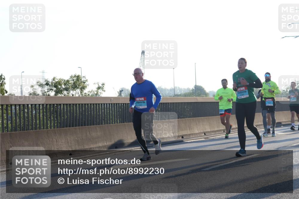 03.10.2025 - Köhlbrandbrückenlauf Luisa Fischer http://msf.ph/oto/8992230 03.10.2025 10:17:38 Position 3 1322, 3186 meine-sportfotos.de