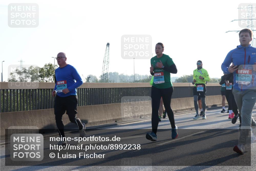 03.10.2025 - Köhlbrandbrückenlauf Luisa Fischer http://msf.ph/oto/8992238 03.10.2025 10:17:38 Position 3 1322, 3186, 2117 meine-sportfotos.de