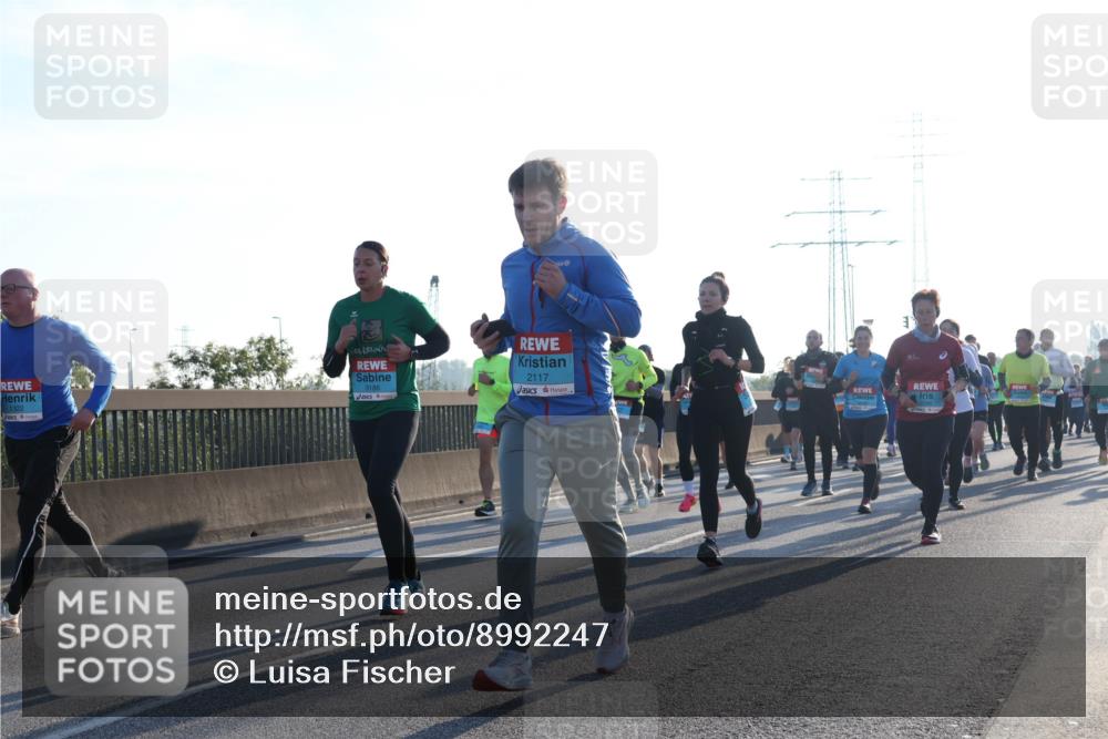 03.10.2025 - Köhlbrandbrückenlauf Luisa Fischer http://msf.ph/oto/8992247 03.10.2025 10:17:39 Position 3 3186, 2117 meine-sportfotos.de