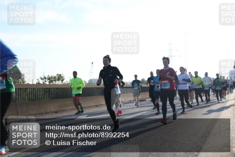 03.10.2025 - Köhlbrandbrückenlauf Luisa Fischer http://msf.ph/oto/8992254 03.10.2025 10:17:40 Position 3  meine-sportfotos.de