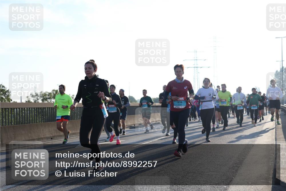 03.10.2025 - Köhlbrandbrückenlauf Luisa Fischer http://msf.ph/oto/8992257 03.10.2025 10:17:41 Position 3 3596 meine-sportfotos.de