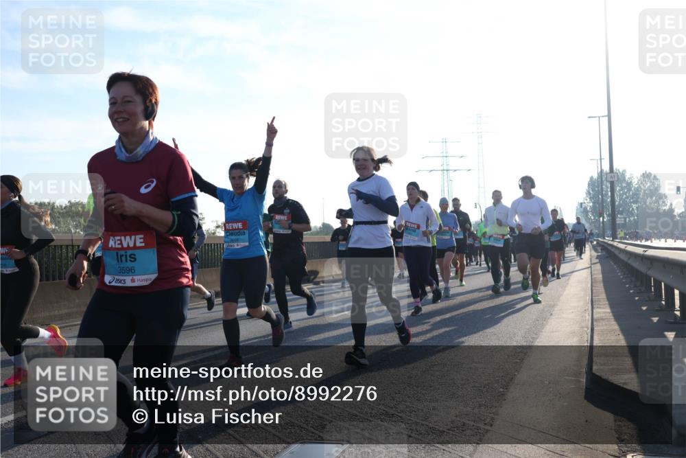 03.10.2025 - Köhlbrandbrückenlauf Luisa Fischer http://msf.ph/oto/8992276 03.10.2025 10:17:42 Position 3 3596 meine-sportfotos.de