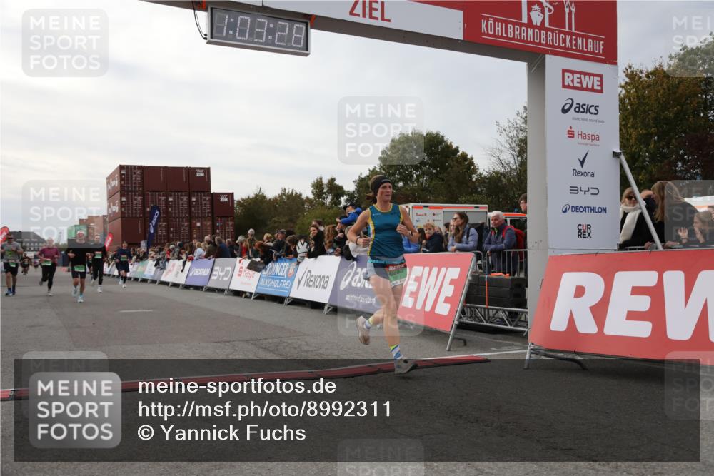 03.10.2025 - Köhlbrandbrückenlauf Yannick Fuchs http://msf.ph/oto/8992311 03.10.2025 16:03:27 Ziel 7013, 7094, 7224, 7284, 7418, 7485, 9103, 9678 meine-sportfotos.de