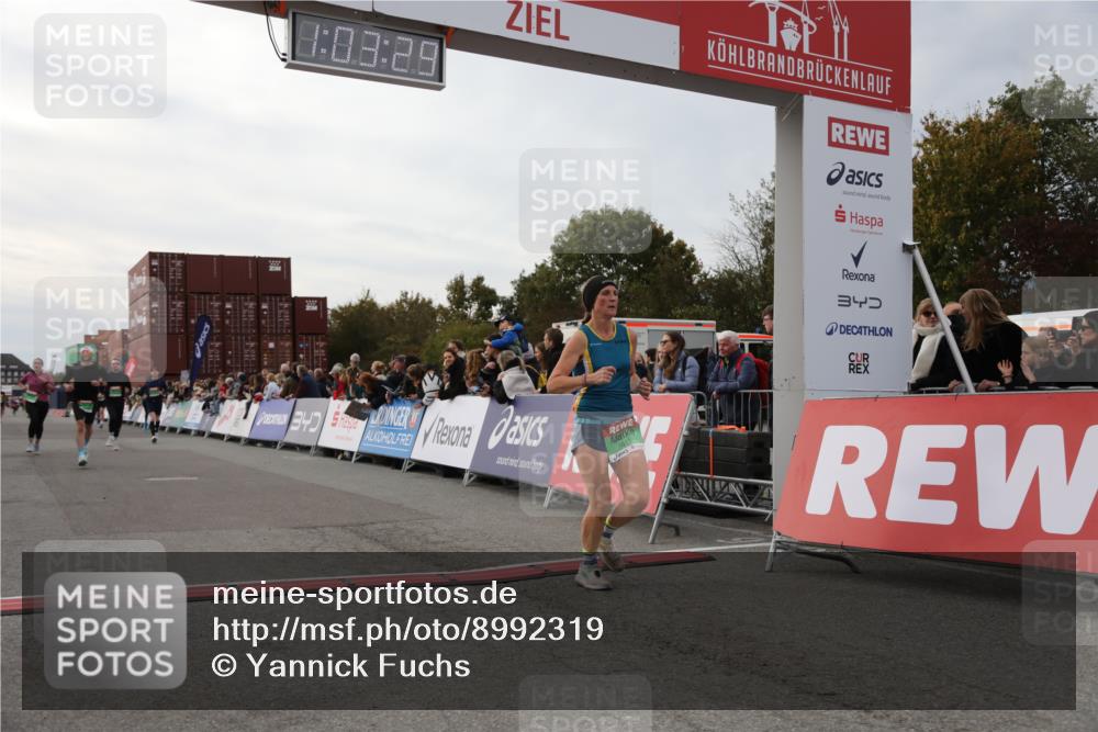 03.10.2025 - Köhlbrandbrückenlauf Yannick Fuchs http://msf.ph/oto/8992319 03.10.2025 16:03:27 Ziel 7013, 7094, 7224, 7284, 7418, 7485, 9103, 9678 meine-sportfotos.de