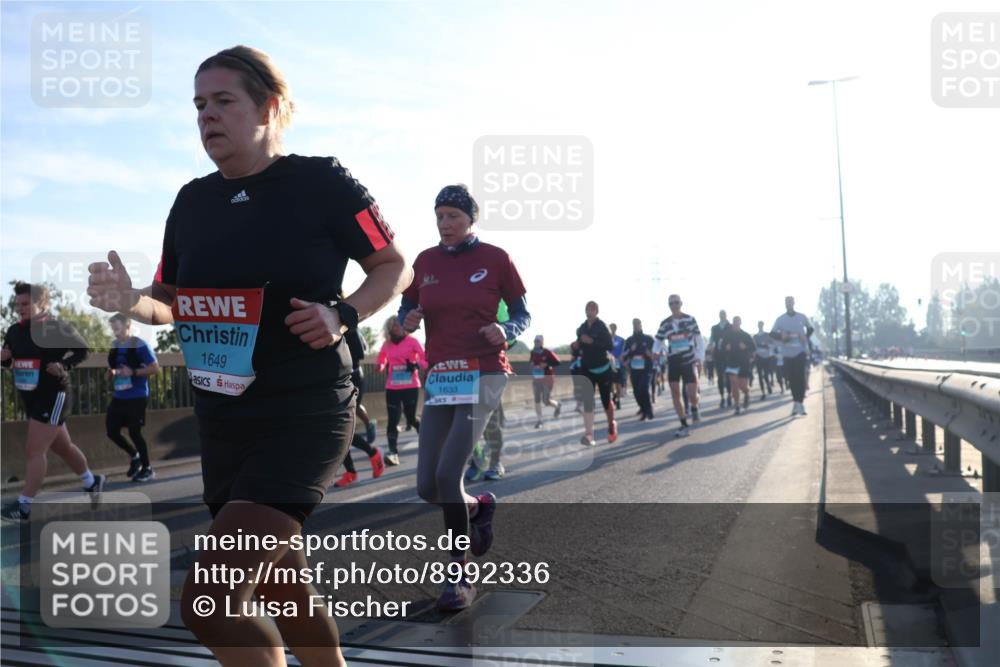 03.10.2025 - Köhlbrandbrückenlauf Luisa Fischer http://msf.ph/oto/8992336 03.10.2025 10:17:48 Position 3 1649, 1633, 00 meine-sportfotos.de