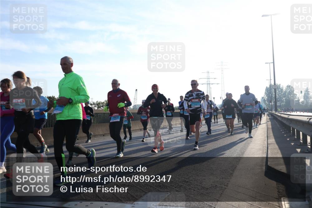 03.10.2025 - Köhlbrandbrückenlauf Luisa Fischer http://msf.ph/oto/8992347 03.10.2025 10:17:49 Position 3  meine-sportfotos.de