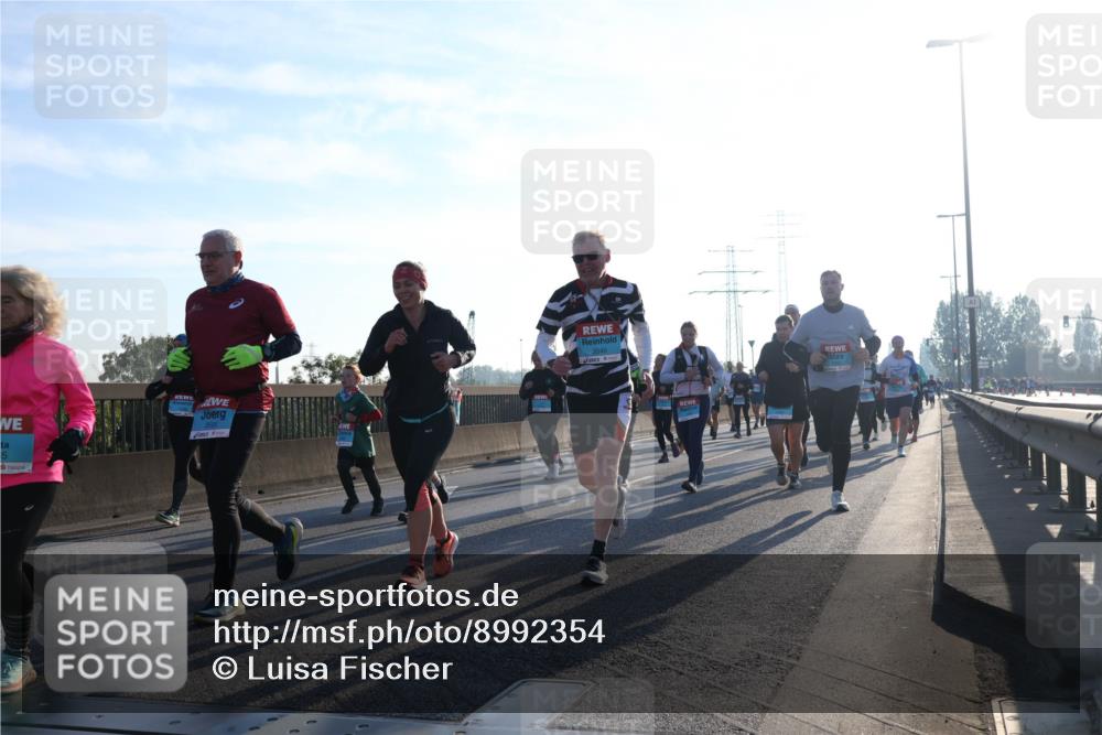 03.10.2025 - Köhlbrandbrückenlauf Luisa Fischer http://msf.ph/oto/8992354 03.10.2025 10:17:50 Position 3 3540, 85 meine-sportfotos.de