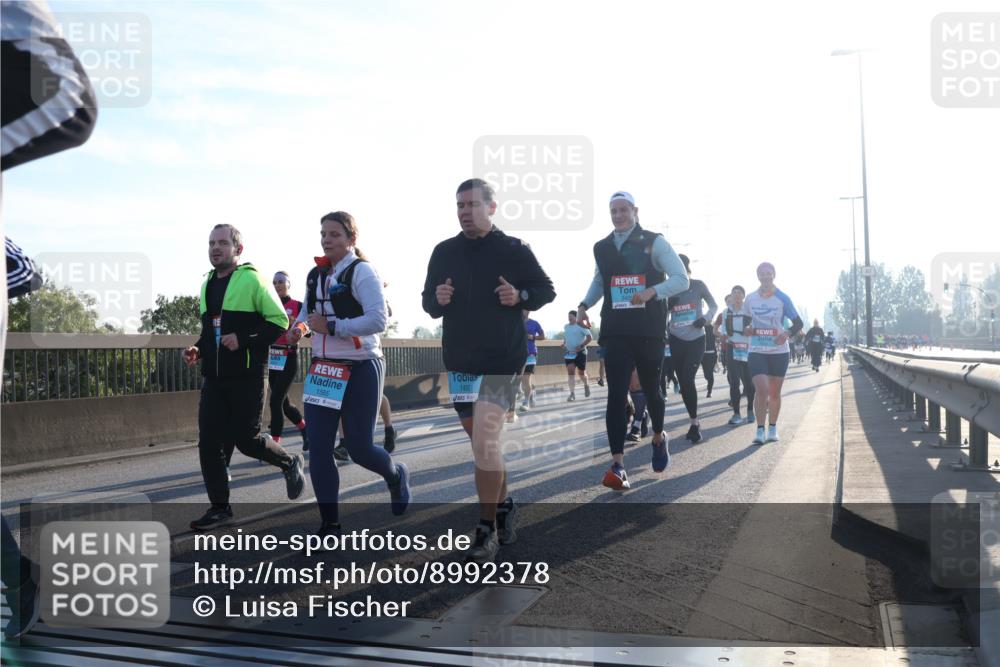 03.10.2025 - Köhlbrandbrückenlauf Luisa Fischer http://msf.ph/oto/8992378 03.10.2025 10:17:52 Position 3 1565, 1492, 00, 00 meine-sportfotos.de