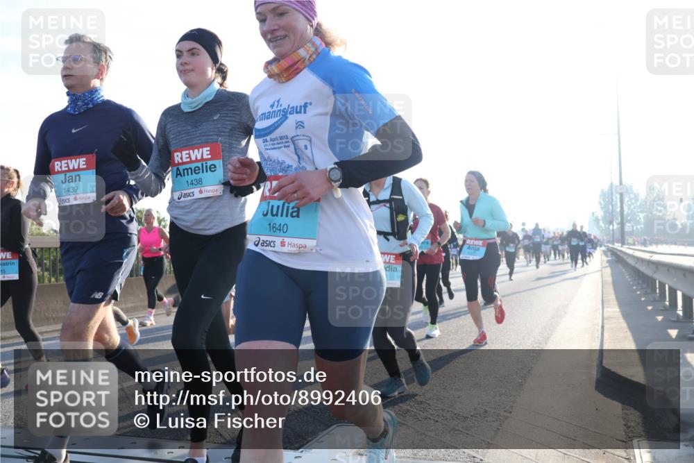 03.10.2025 - Köhlbrandbrückenlauf Luisa Fischer http://msf.ph/oto/8992406 03.10.2025 10:17:54 Position 3 15, 1439, 1438, 29, 2012, 31, 1, 1640 meine-sportfotos.de