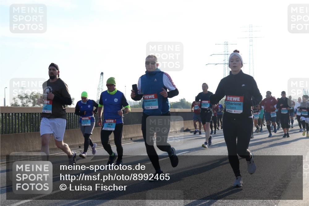 03.10.2025 - Köhlbrandbrückenlauf Luisa Fischer http://msf.ph/oto/8992465 03.10.2025 10:18:00 Position 3 1371, 1469 meine-sportfotos.de