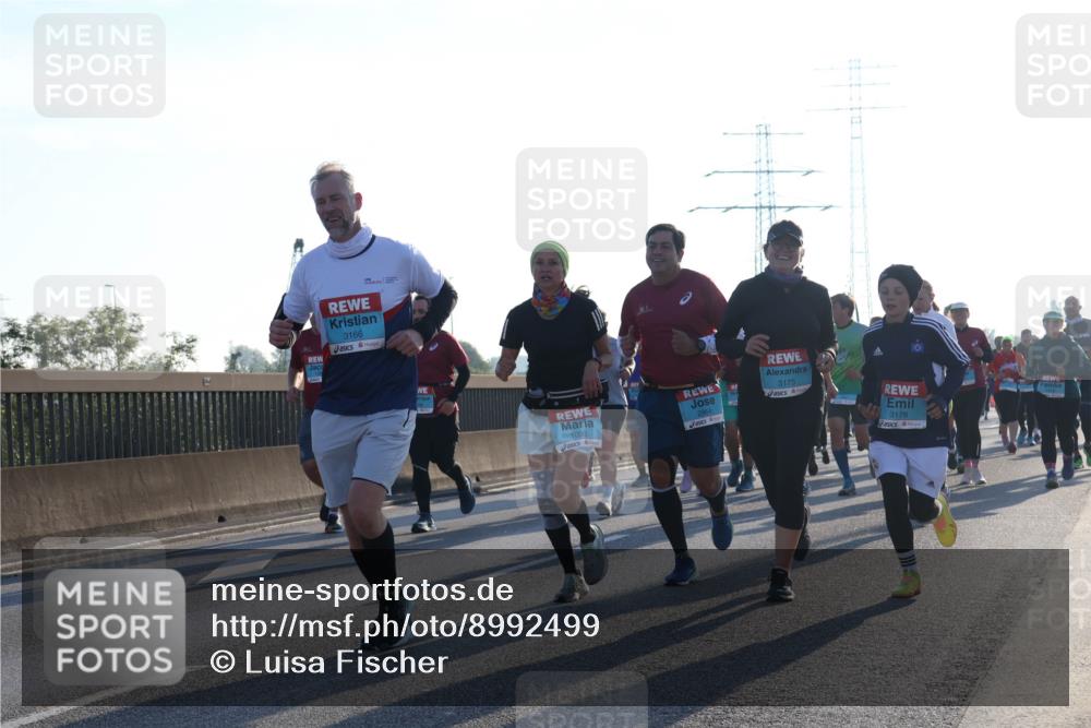 03.10.2025 - Köhlbrandbrückenlauf Luisa Fischer http://msf.ph/oto/8992499 03.10.2025 10:18:04 Position 3 3166, 1093, 2964, 3175, 3178 meine-sportfotos.de