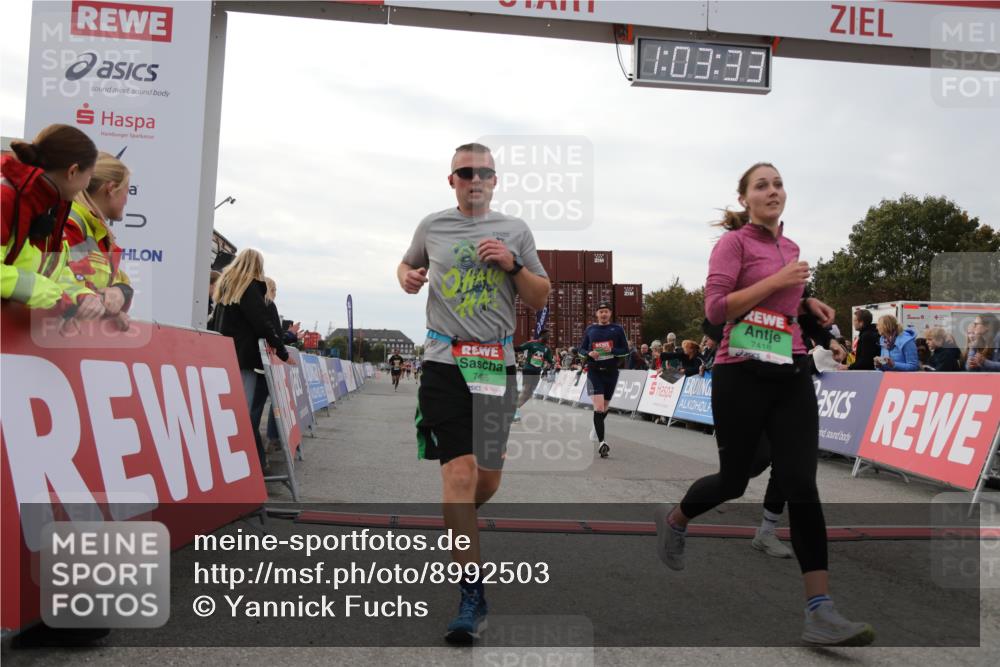 03.10.2025 - Köhlbrandbrückenlauf Yannick Fuchs http://msf.ph/oto/8992503 03.10.2025 16:03:31 Ziel 7094, 7224, 7284, 7418, 7485, 9103, 9632, 9666 meine-sportfotos.de