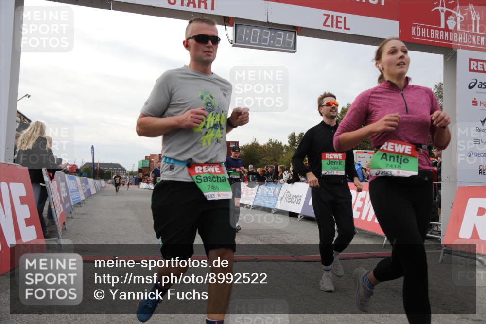 03.10.2025 - Köhlbrandbrückenlauf Yannick Fuchs http://msf.ph/oto/8992522 03.10.2025 16:03:32 Ziel 7094, 7224, 7284, 7418, 7485, 9103, 9632, 9666 meine-sportfotos.de