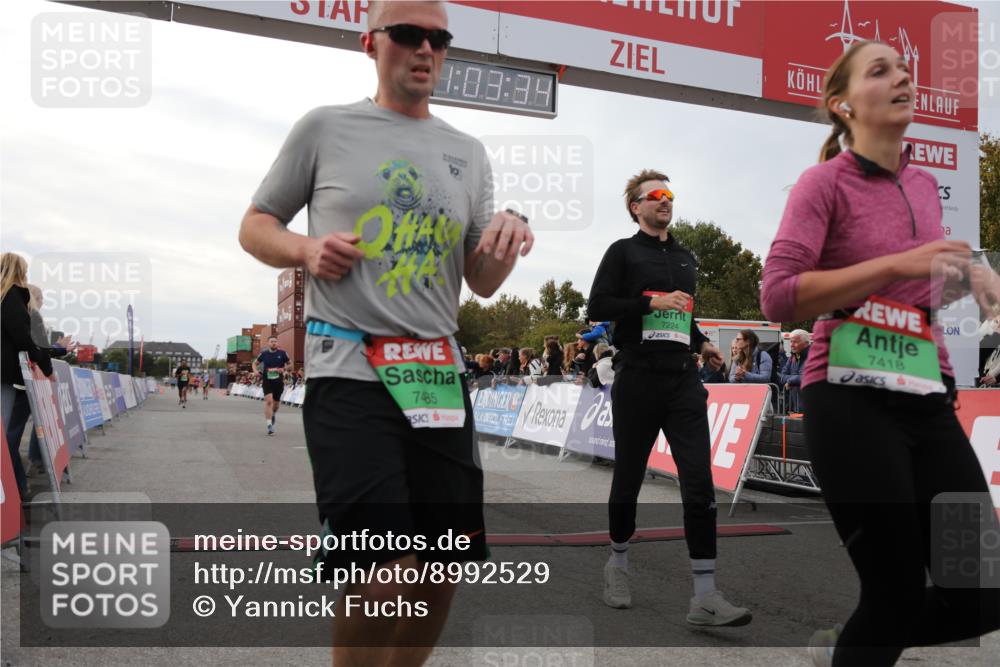 03.10.2025 - Köhlbrandbrückenlauf Yannick Fuchs http://msf.ph/oto/8992529 03.10.2025 16:03:32 Ziel 7094, 7224, 7284, 7418, 7485, 9103, 9632, 9666 meine-sportfotos.de