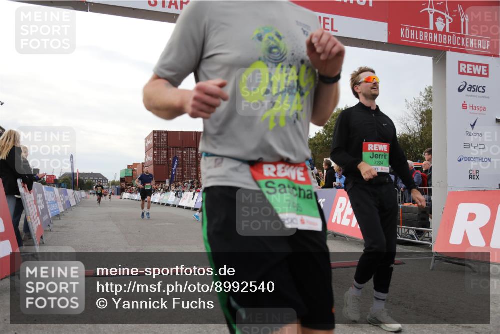 03.10.2025 - Köhlbrandbrückenlauf Yannick Fuchs http://msf.ph/oto/8992540 03.10.2025 16:03:32 Ziel 7094, 7224, 7284, 7418, 7485, 9103, 9632, 9666 meine-sportfotos.de