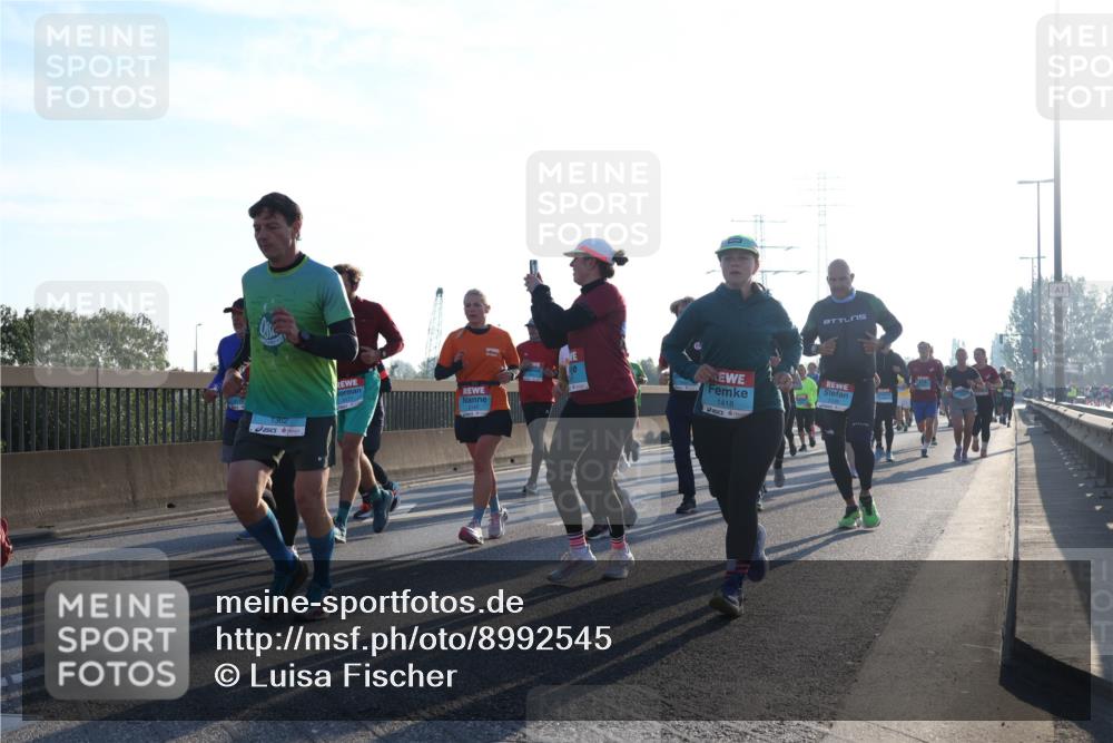 03.10.2025 - Köhlbrandbrückenlauf Luisa Fischer http://msf.ph/oto/8992545 03.10.2025 10:18:08 Position 3 1362, 1418 meine-sportfotos.de