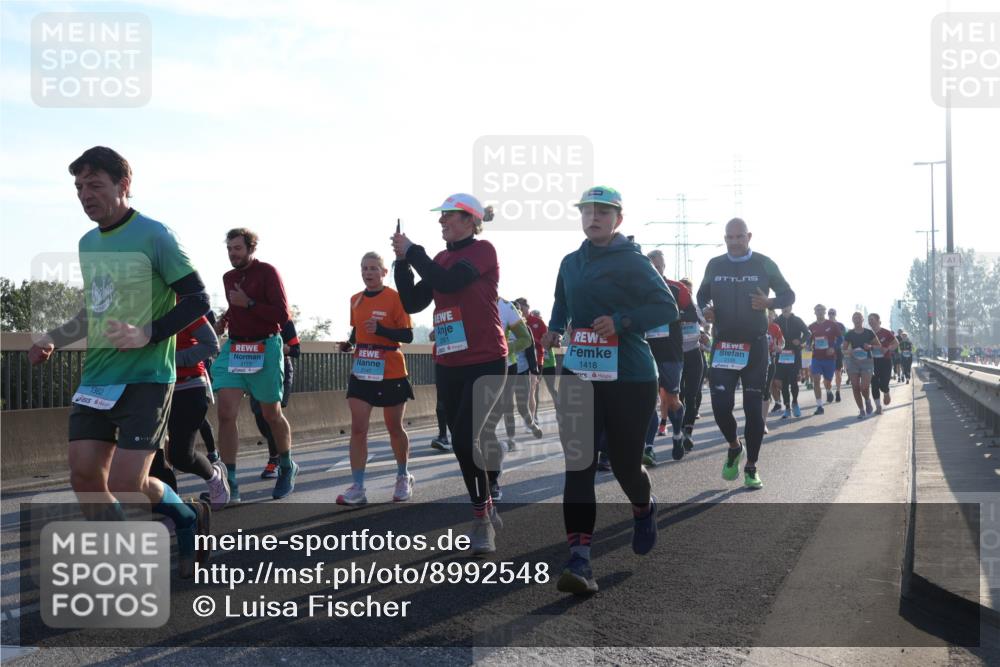 03.10.2025 - Köhlbrandbrückenlauf Luisa Fischer http://msf.ph/oto/8992548 03.10.2025 10:18:09 Position 3 1362, 2147, 1418 meine-sportfotos.de
