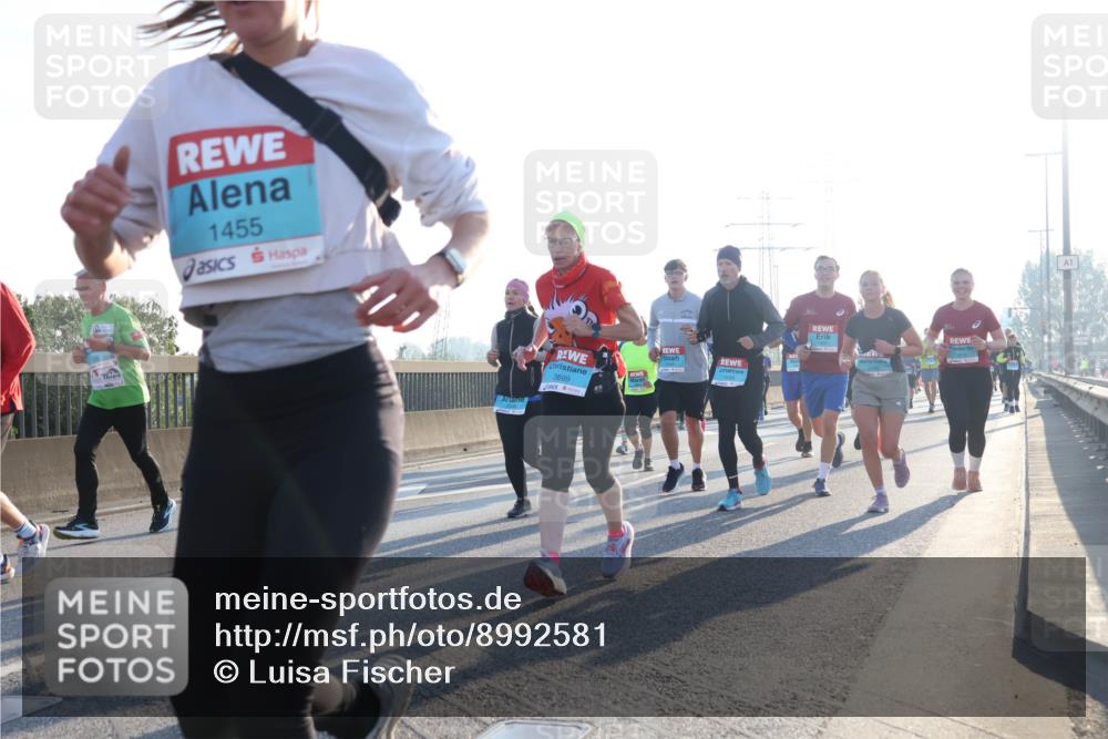 03.10.2025 - Köhlbrandbrückenlauf Luisa Fischer http://msf.ph/oto/8992581 03.10.2025 10:18:12 Position 3 1455, 3699, 1 meine-sportfotos.de