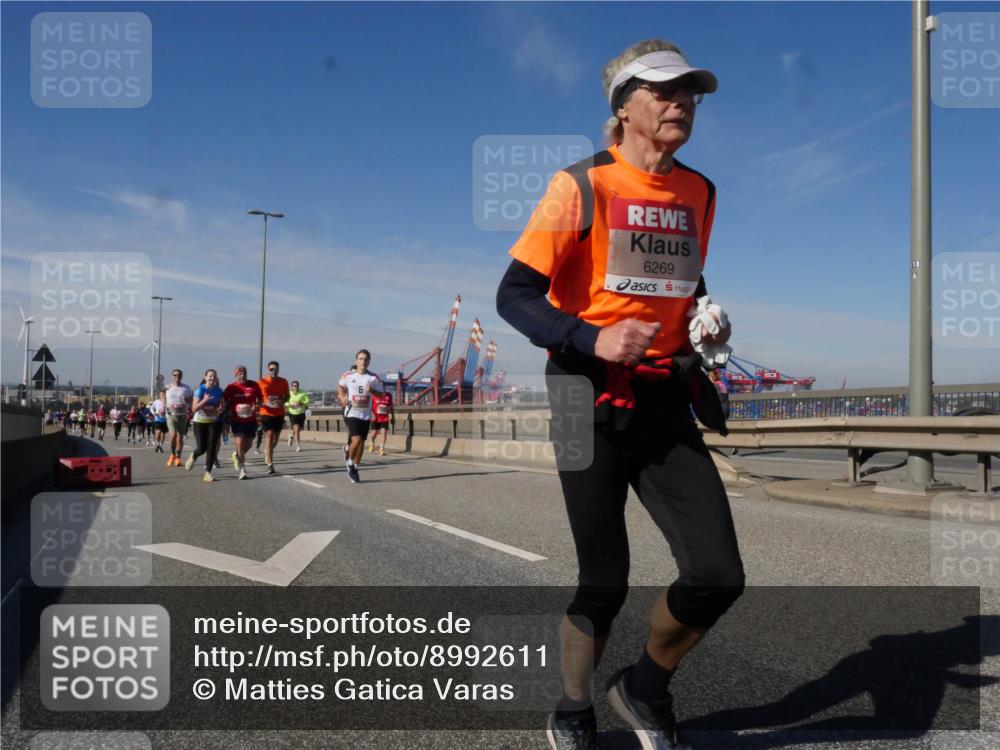 03.10.2025 - Köhlbrandbrückenlauf Matties Gatica Varas http://msf.ph/oto/8992611 03.10.2025 12:44:40 Position 2 6269, 118 meine-sportfotos.de