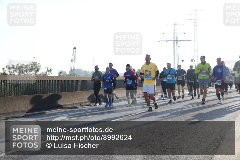 03.10.2025 - Köhlbrandbrückenlauf Luisa Fischer http://msf.ph/oto/8992624 03.10.2025 10:18:17 Position 3  meine-sportfotos.de