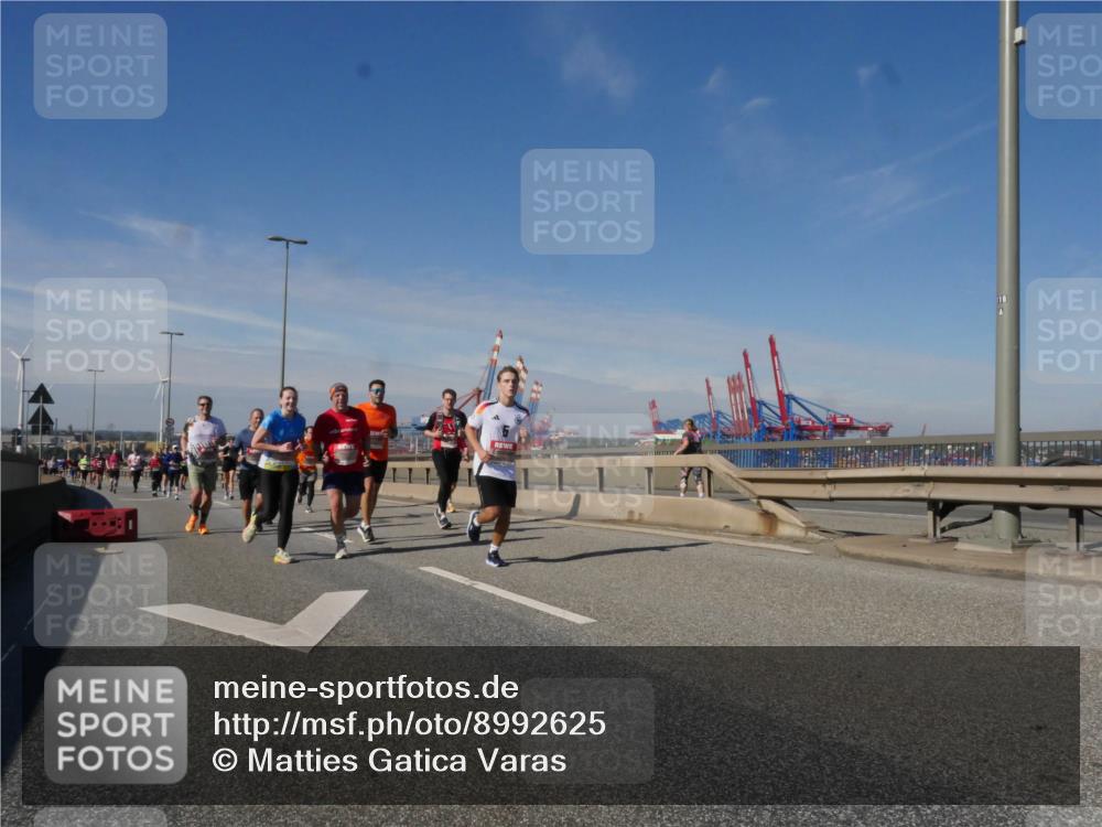 03.10.2025 - Köhlbrandbrückenlauf Matties Gatica Varas http://msf.ph/oto/8992625 03.10.2025 12:44:42 Position 2  meine-sportfotos.de