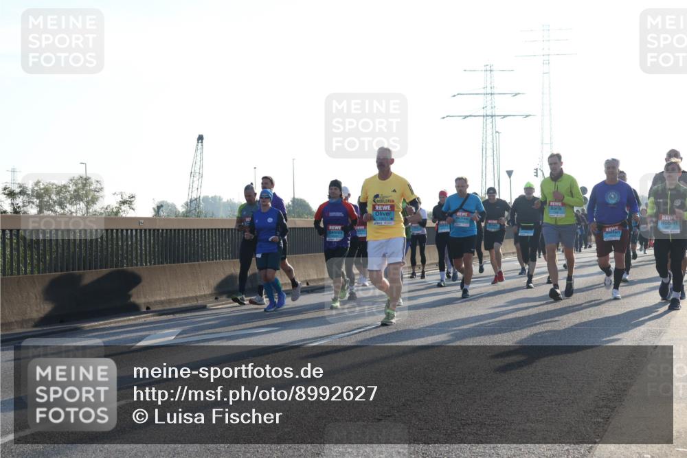 03.10.2025 - Köhlbrandbrückenlauf Luisa Fischer http://msf.ph/oto/8992627 03.10.2025 10:18:17 Position 3 1922, 3371 meine-sportfotos.de