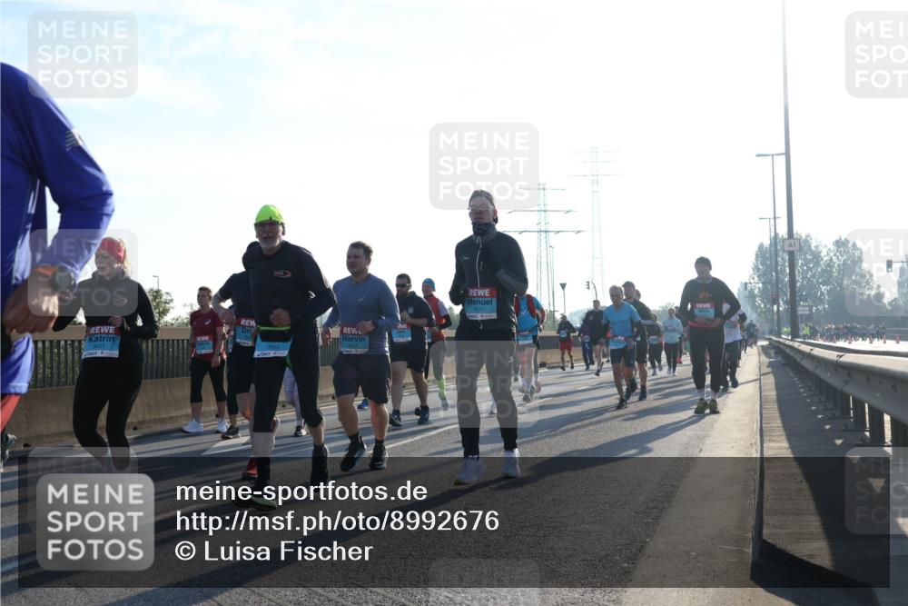03.10.2025 - Köhlbrandbrückenlauf Luisa Fischer http://msf.ph/oto/8992676 03.10.2025 10:18:22 Position 3 3471, 347, 1871 meine-sportfotos.de