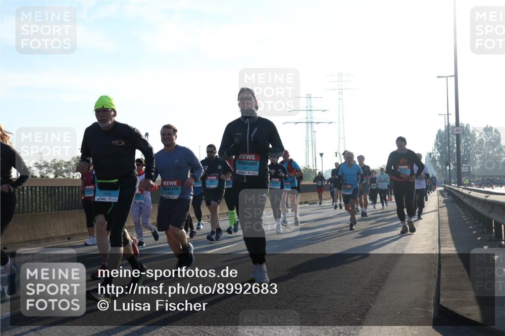 03.10.2025 - Köhlbrandbrückenlauf Luisa Fischer http://msf.ph/oto/8992683 03.10.2025 10:18:22 Position 3 3469, 1871 meine-sportfotos.de