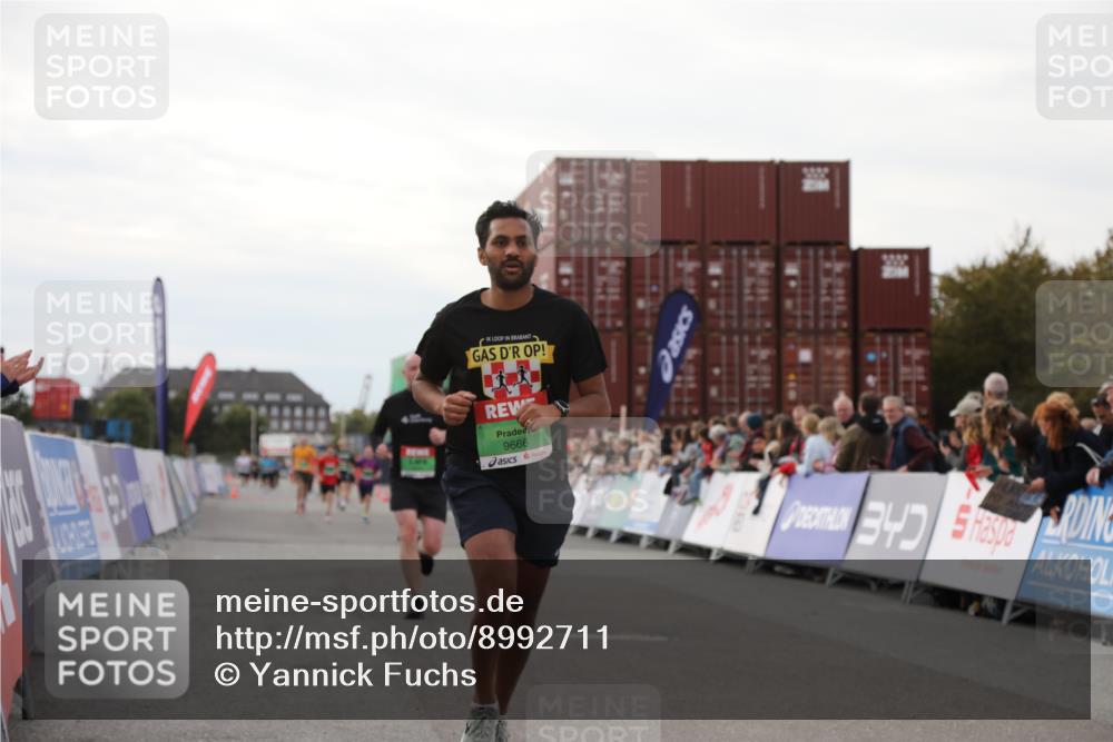 03.10.2025 - Köhlbrandbrückenlauf Yannick Fuchs http://msf.ph/oto/8992711 03.10.2025 16:03:39 Ziel 7284, 7409, 8980, 8981, 9484, 9632, 9666 meine-sportfotos.de