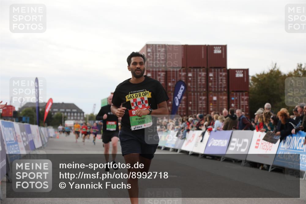 03.10.2025 - Köhlbrandbrückenlauf Yannick Fuchs http://msf.ph/oto/8992718 03.10.2025 16:03:39 Ziel 7284, 7409, 8980, 8981, 9484, 9632, 9666 meine-sportfotos.de