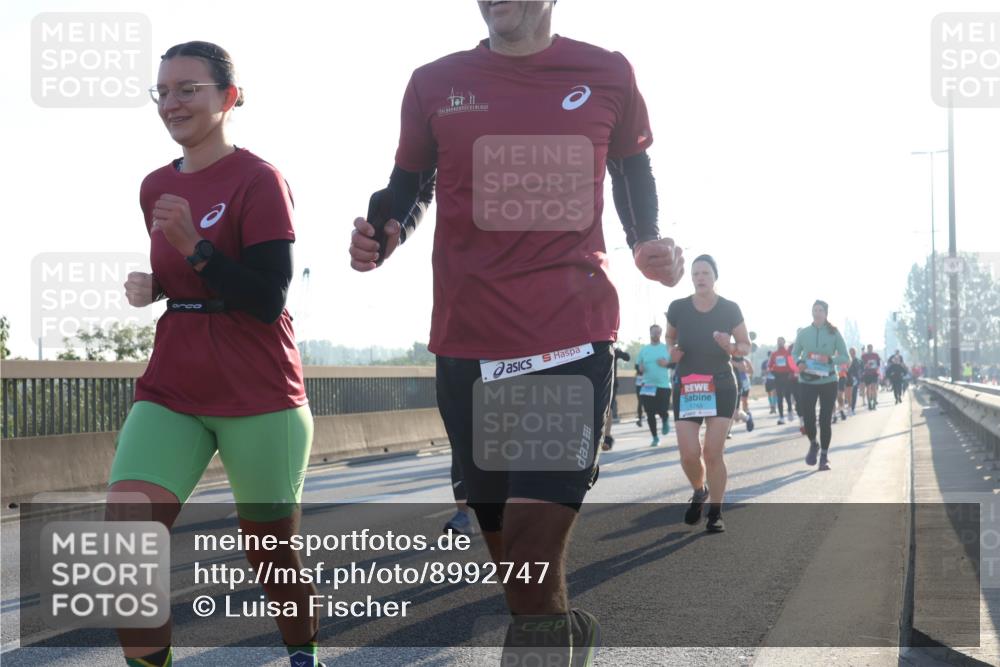03.10.2025 - Köhlbrandbrückenlauf Luisa Fischer http://msf.ph/oto/8992747 03.10.2025 10:18:29 Position 3  meine-sportfotos.de