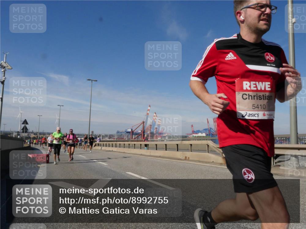 03.10.2025 - Köhlbrandbrückenlauf Matties Gatica Varas http://msf.ph/oto/8992755 03.10.2025 12:44:57 Position 2 5410 meine-sportfotos.de
