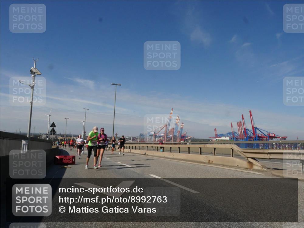 03.10.2025 - Köhlbrandbrückenlauf Matties Gatica Varas http://msf.ph/oto/8992763 03.10.2025 12:44:58 Position 2  meine-sportfotos.de