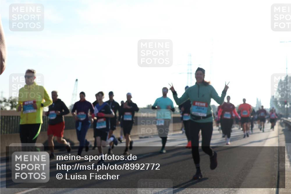 03.10.2025 - Köhlbrandbrückenlauf Luisa Fischer http://msf.ph/oto/8992772 03.10.2025 10:18:31 Position 3  meine-sportfotos.de