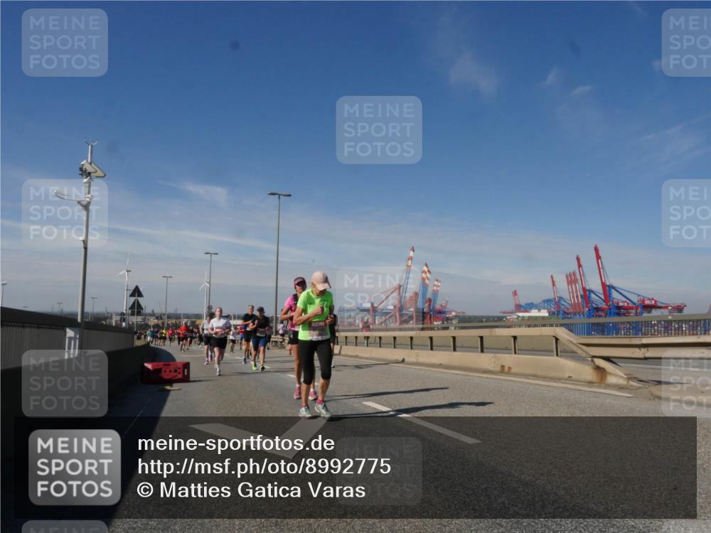 03.10.2025 - Köhlbrandbrückenlauf Matties Gatica Varas http://msf.ph/oto/8992775 03.10.2025 12:44:59 Position 2  meine-sportfotos.de