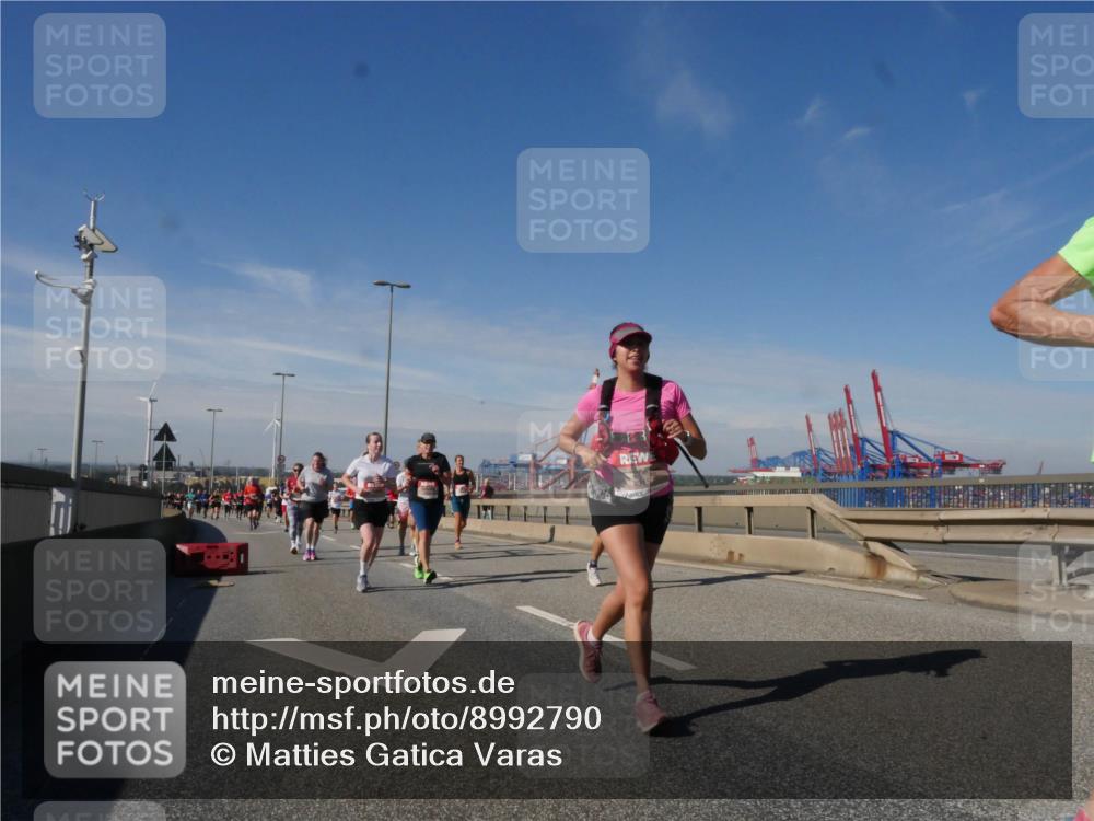 03.10.2025 - Köhlbrandbrückenlauf Matties Gatica Varas http://msf.ph/oto/8992790 03.10.2025 12:45:01 Position 2  meine-sportfotos.de
