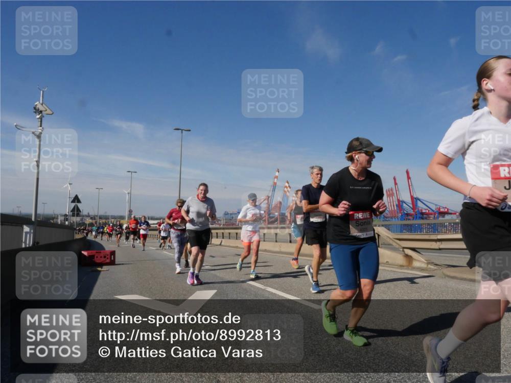 03.10.2025 - Köhlbrandbrückenlauf Matties Gatica Varas http://msf.ph/oto/8992813 03.10.2025 12:45:04 Position 2 4325 meine-sportfotos.de