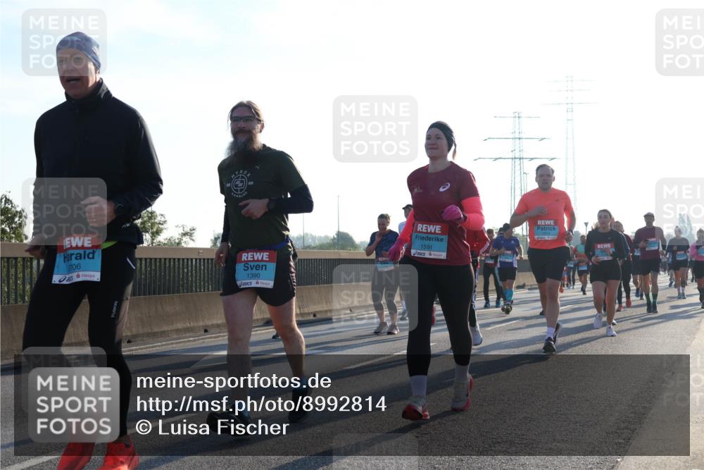 03.10.2025 - Köhlbrandbrückenlauf Luisa Fischer http://msf.ph/oto/8992814 03.10.2025 10:18:35 Position 3 3706, 1390, 1591, 1973 meine-sportfotos.de