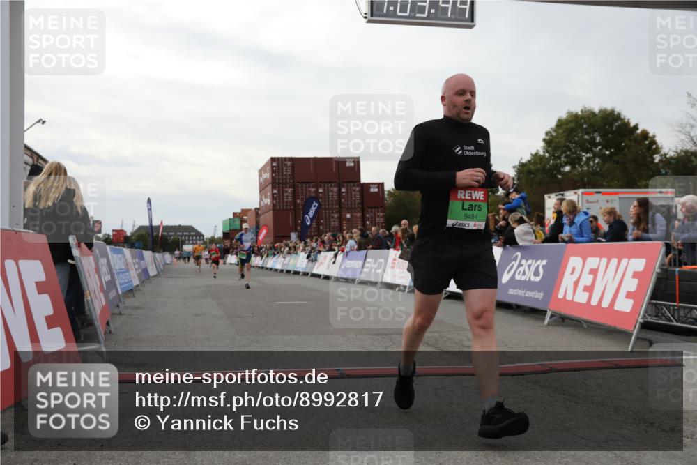 03.10.2025 - Köhlbrandbrückenlauf Yannick Fuchs http://msf.ph/oto/8992817 03.10.2025 16:03:42 Ziel 7409, 8980, 8981, 9484, 9666, 9730 meine-sportfotos.de