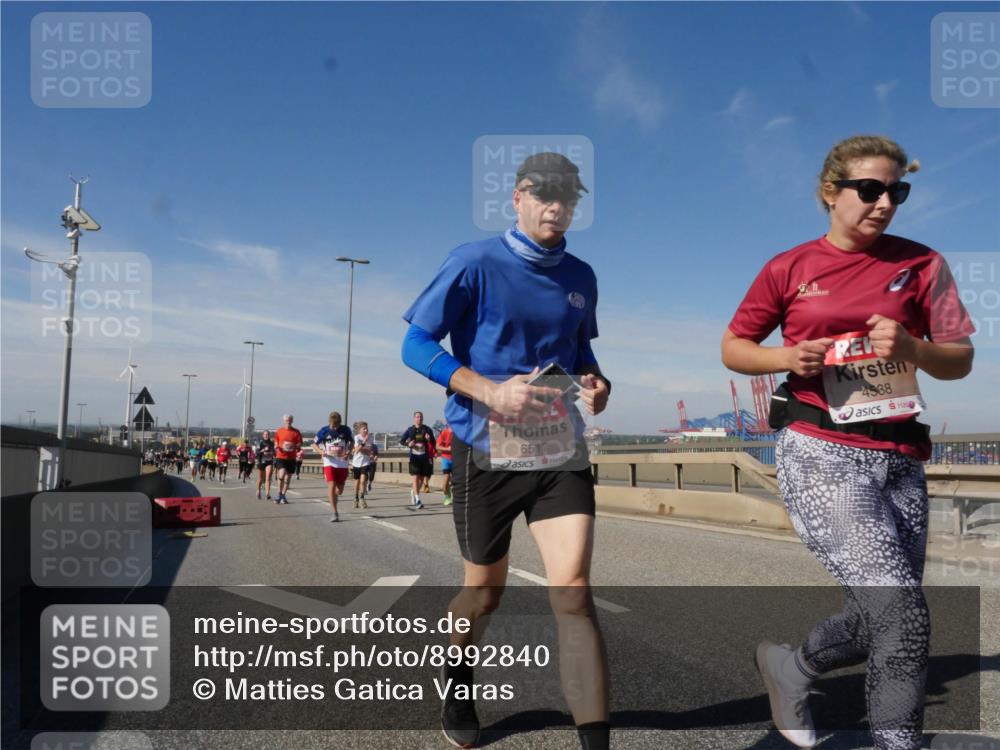 03.10.2025 - Köhlbrandbrückenlauf Matties Gatica Varas http://msf.ph/oto/8992840 03.10.2025 12:45:07 Position 2 6517, 4538 meine-sportfotos.de