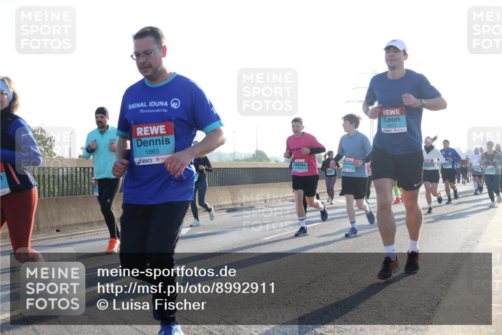 03.10.2025 - Köhlbrandbrückenlauf Luisa Fischer http://msf.ph/oto/8992911 03.10.2025 10:18:45 Position 3 1865, 1753, 3653 meine-sportfotos.de