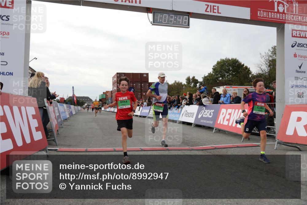 03.10.2025 - Köhlbrandbrückenlauf Yannick Fuchs http://msf.ph/oto/8992947 03.10.2025 16:03:46 Ziel 7409, 8980, 8981, 9405, 9730, 9746 meine-sportfotos.de