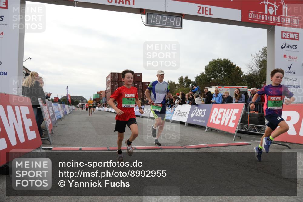 03.10.2025 - Köhlbrandbrückenlauf Yannick Fuchs http://msf.ph/oto/8992955 03.10.2025 16:03:46 Ziel 7409, 8980, 8981, 9405, 9730, 9746 meine-sportfotos.de